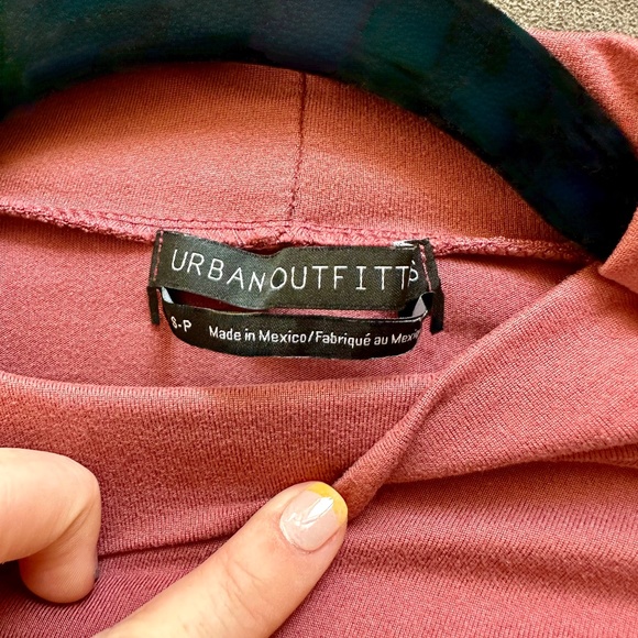 Urban Outfitters Maxine Cutout Mock Neck Top - Size S - Picture 5 of 13